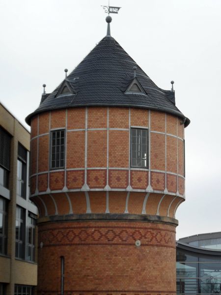 Datei:RAW, Wasserturm, Feb. 2011.jpg