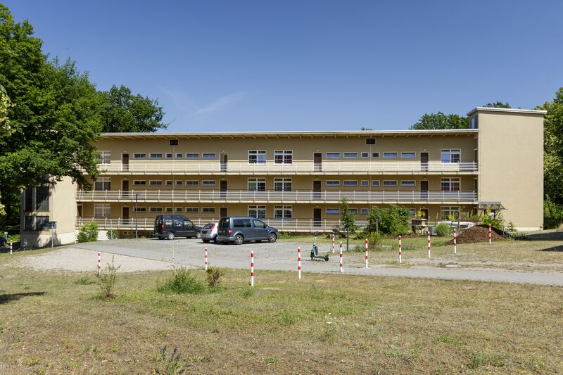 Datei:003 Studentenwohnheim .jpg