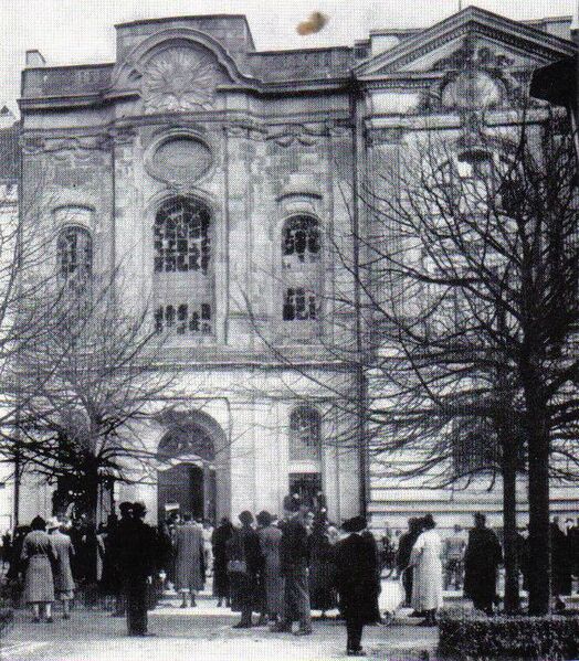 Datei:Synagoge am 10.11.1938.jpg