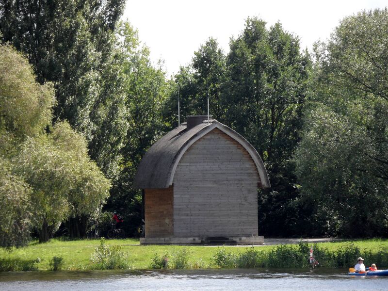 Datei:Einsiedelei am Jungfernsee, 2011.jpg