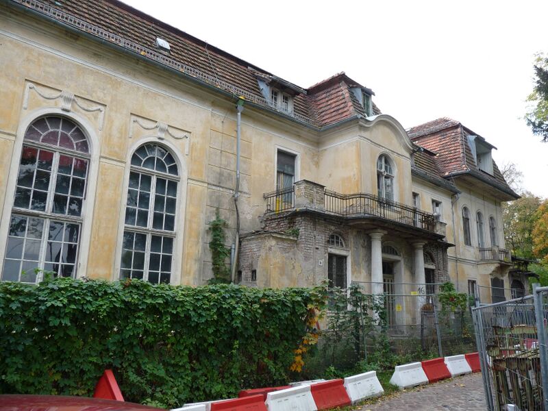 Datei:Bertinistr. 16; Hubertushof; 2008.jpg