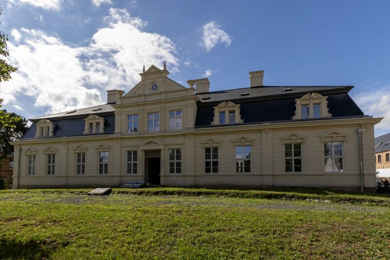 Datei:004 Gutshaus Satzkorn .jpg