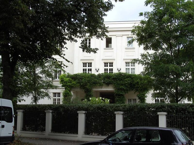 Datei:Seestr. 35 - 37, Villa Wunderkind; 2007.jpg