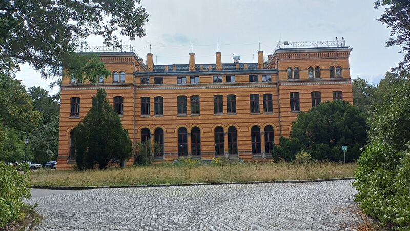 Datei:Geodätisches Institut.jpg