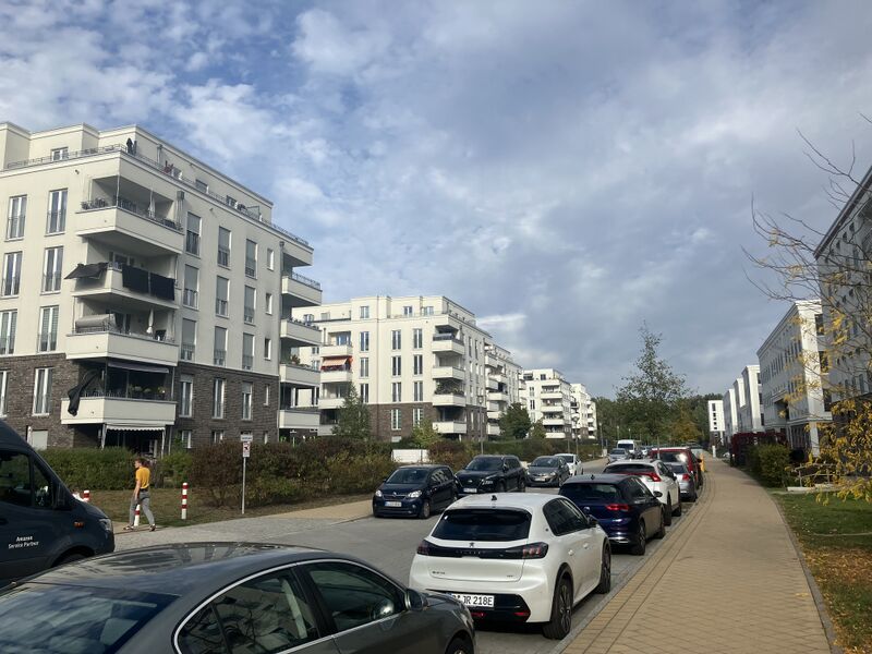 Datei:261005Brunnenviertel-Wohnhäuser.jpg