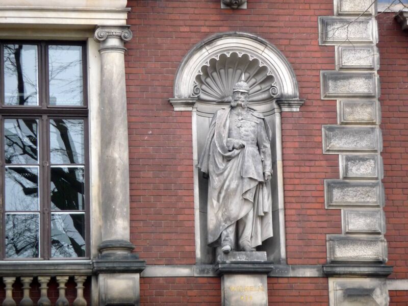 Datei:Amtsgericht, Wilhelm II., Anfang 2009.jpg