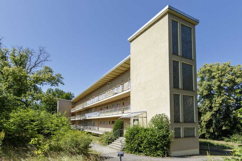 Datei:032 Studentenwohnheim .jpg