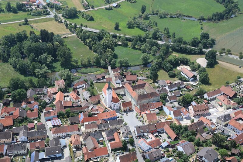 Datei:Schwarzach bei Schwarzhofen 03.jpg