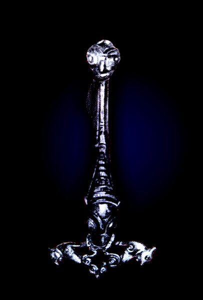 Datei:Gewandfibel staudigl.jpg