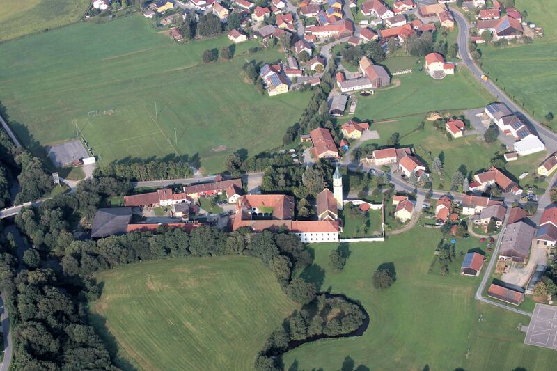 Datei:Schönthal (Oberpfalz) 2016 05.JPG