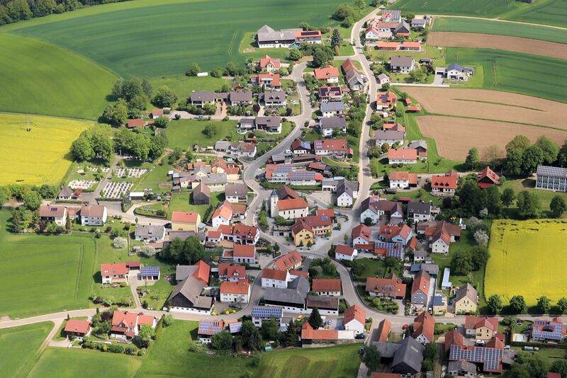 Datei:Gleiritsch Dorfplatz 2024.jpg