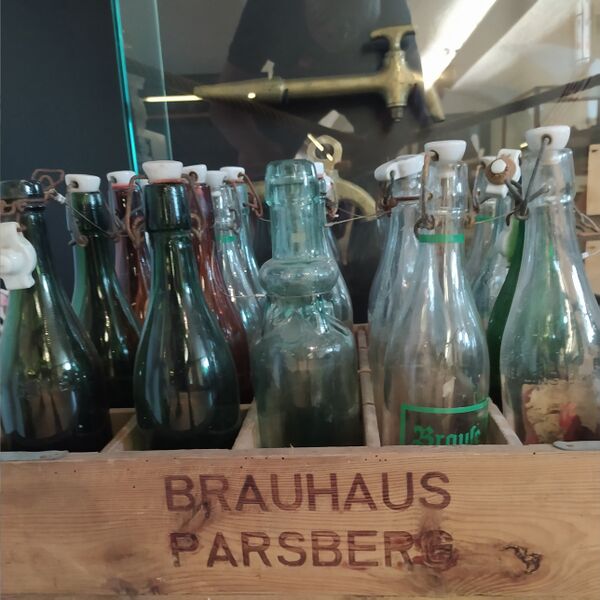 Datei:Bierkiste Brauhaus Parsberg.jpg