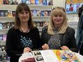 Evi Steiner-Böhm und Roswitha Braun-Sauerstein auf der Buchmesse Leipzig (2023)
