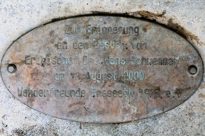 Datei:Gleiritsch Schwemmer Kreuz 2000.jpg