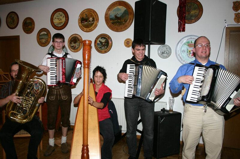 Datei:Kohl Musikanten rödlas lichtmeß 2009.jpg