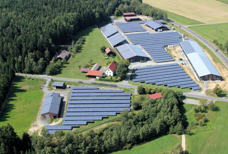 Datei:Bahnhof Lind (Oberviechtach) 2017 04.jpg