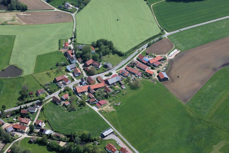 Datei:Pirkhof (Oberviechtach) 2024.JPG