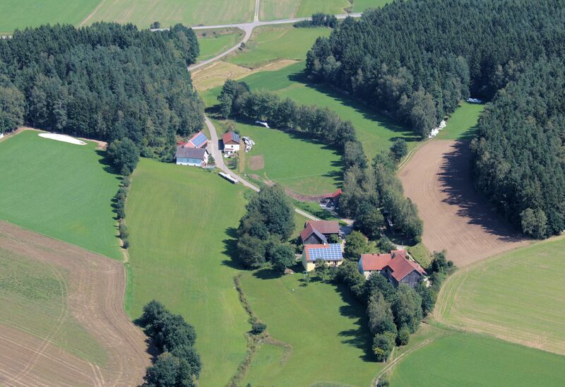 Datei:Brücklinghof (Oberviechtach) 2017 02.jpg