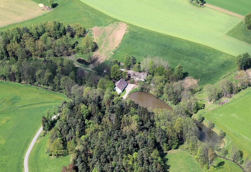 Datei:Gartenriedermühle (Oberviechtach) 2014.jpg