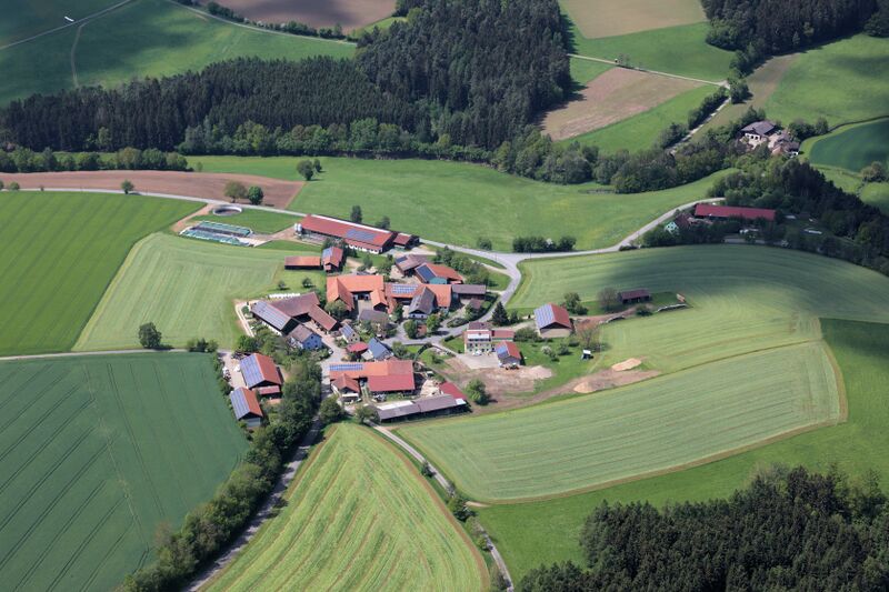 Datei:Schwarzberg (Wernberg-Köblitz) 2024 03.JPG