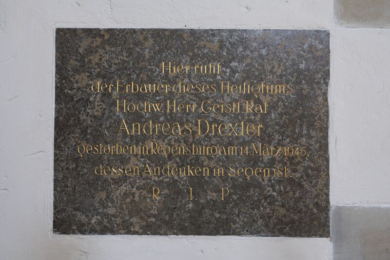 Datei:Grabstein Drexler.jpg