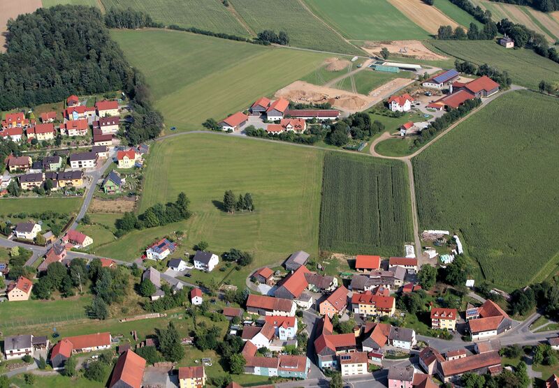 Datei:Fuchsberg (Teunz) 2013 02.jpg