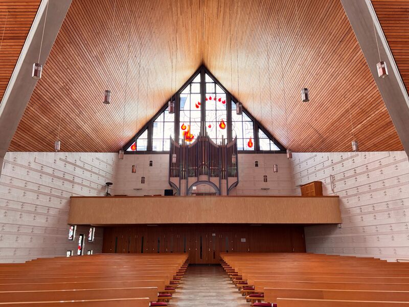 Datei:Pfarrkirche Mariä Himmelfahrt Kirchenthumbach Orgel.jpeg
