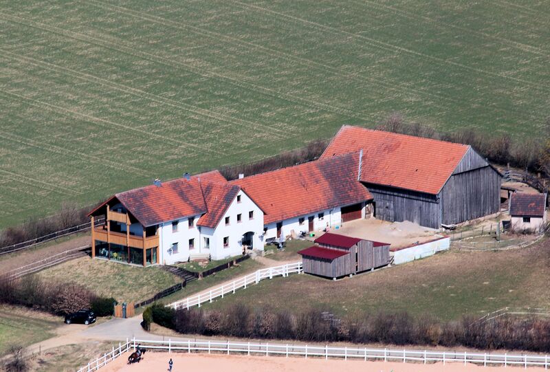 Datei:Kotzenhof (Oberviechtach) 2018 01.jpg