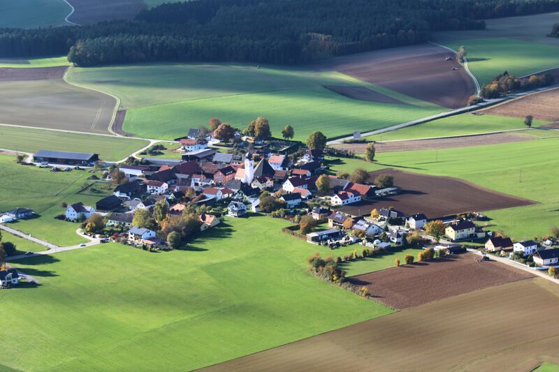 Datei:Pottenstetten (Burglengenfeld) 2025.jpg