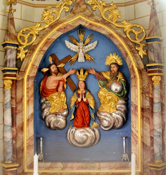 Datei:Oberviechtach Ebnerkapelle Altar.jpg