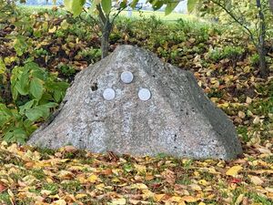 Gedenkstein "Unser Dorf soll schöner werden".