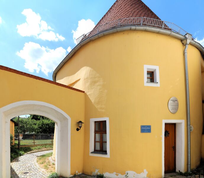 Datei:Pfreimd Turmmaurerturm 2022 02.jpg
