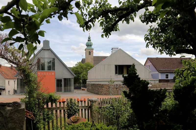 Datei:Oberviechtach Stadtarchiv.jpg