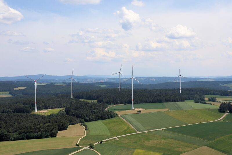 Datei:Pamsendorf Windpark 2018 01.JPG