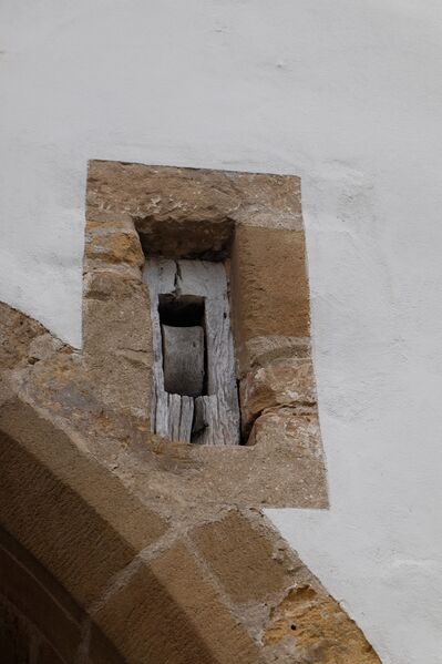Datei:Holzrolle ehem.Zugbrücke Vogelturm.jpg