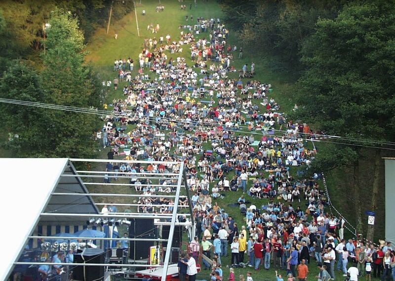 Datei:2003.jpg