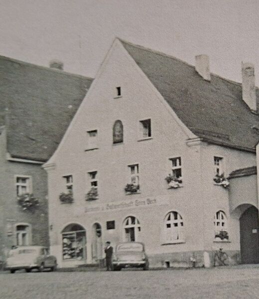 Datei:Schwandorf Marktplatz 9 1959.jpg