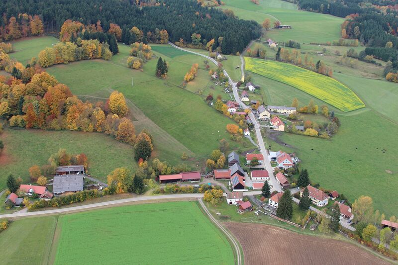 Datei:Schwarzach (Stadlern) 2017 04.JPG