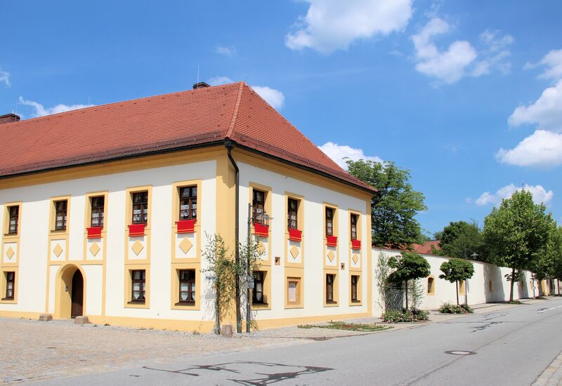 Datei:Pfreimd Pfarr Jugendheim 2018 02.jpg