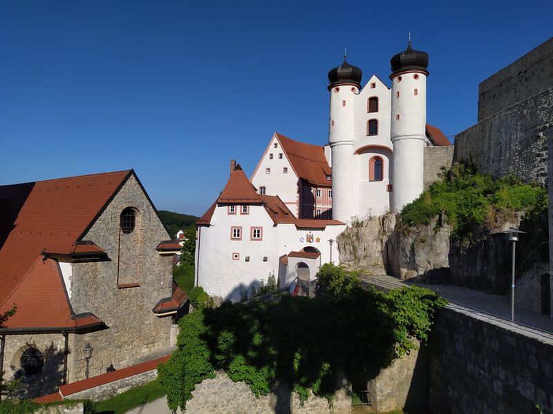 Datei:00 Burg Parsberg quer2.jpg