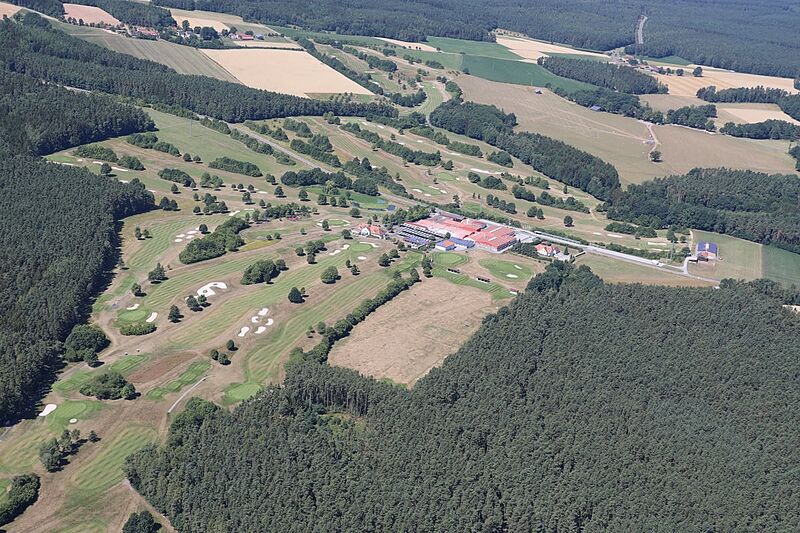 Datei:Luhe Schwanhof 02.jpg