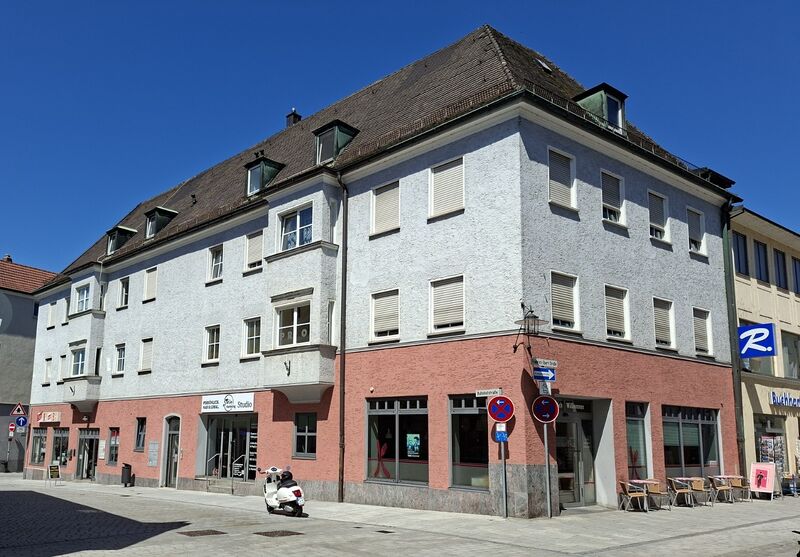 Datei:Schwandorf Bahnhofstraße 21.jpg