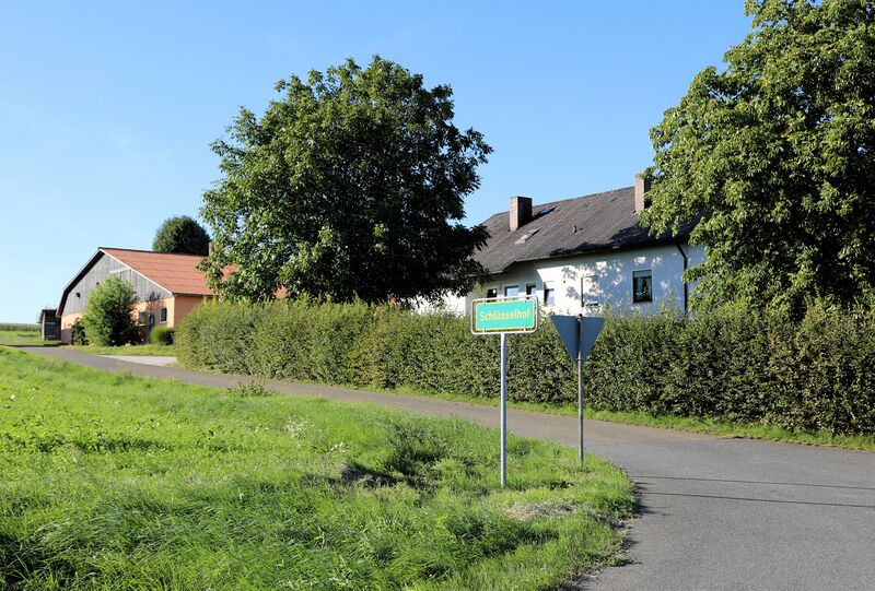 Datei:Schlüsselhof bei Oberviechtach 2023 03.jpg