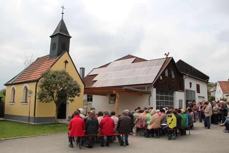 Datei:Dorfkapelle Schleißdorf.jpg