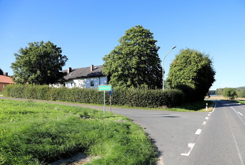 Datei:Schlüsselhof bei Oberviechtach 2023 02.jpg