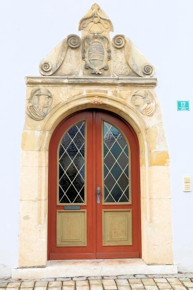 Datei:Pfreimd Schlosshof 17.jpg