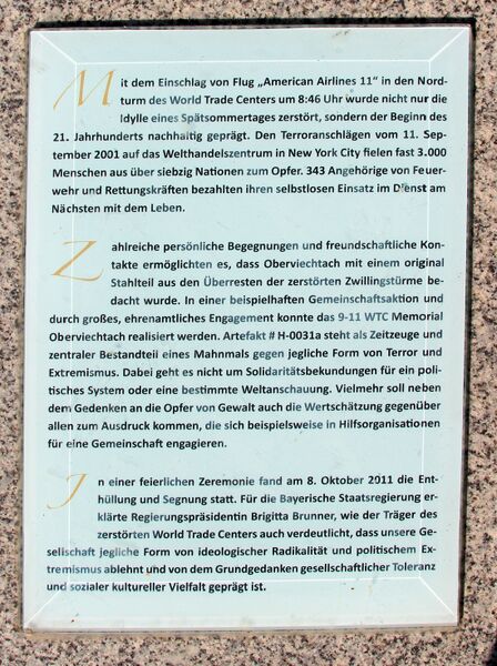 Datei:Oberviechtach 9-11-WTC-Mahnmal 06.jpg
