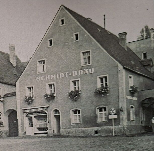 Datei:Schwandorf Marktplatz 8 1959.jpg