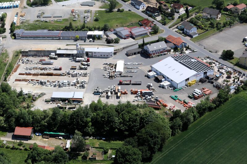 Datei:Oberviechtach Bauzentrum Herzog 2018.jpg