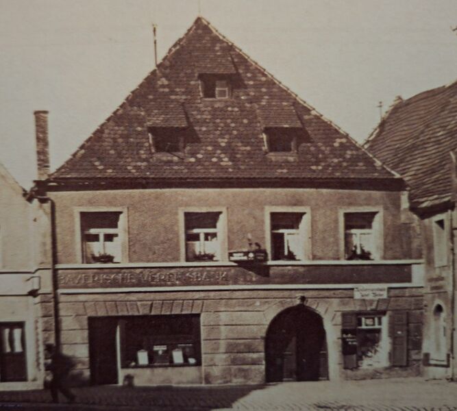 Datei:Schwandorf Marktplatz 30 alt.jpg